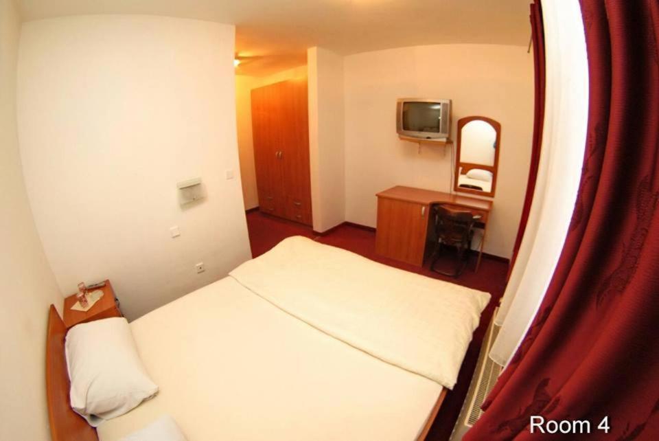Motel Bella Italia Ilidža Buitenkant foto