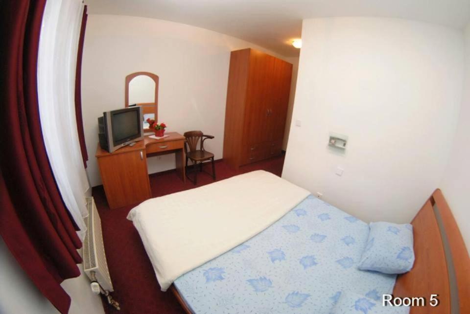 Motel Bella Italia Ilidža Buitenkant foto
