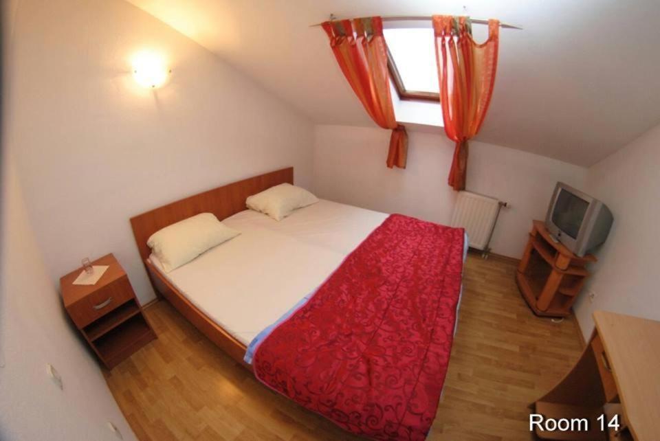 Motel Bella Italia Ilidža Buitenkant foto