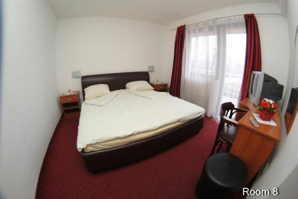 Motel Bella Italia Ilidža Buitenkant foto