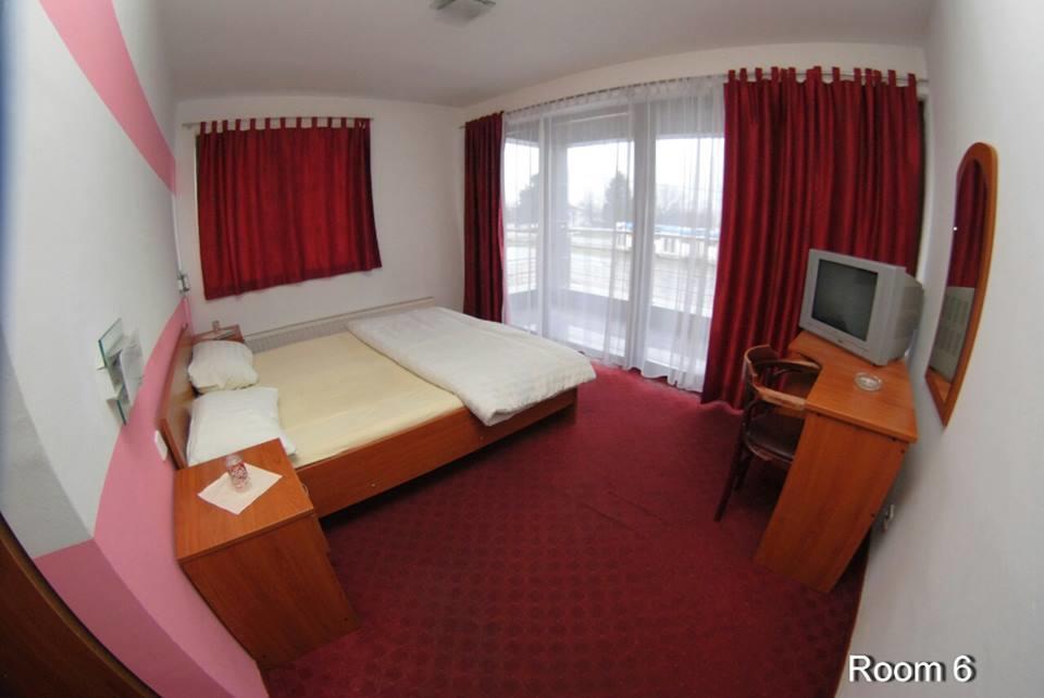 Motel Bella Italia Ilidža Buitenkant foto